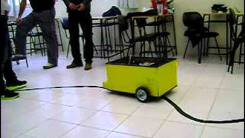 AGV - Veiculo Guiado Automaticamente com Arduino Uno