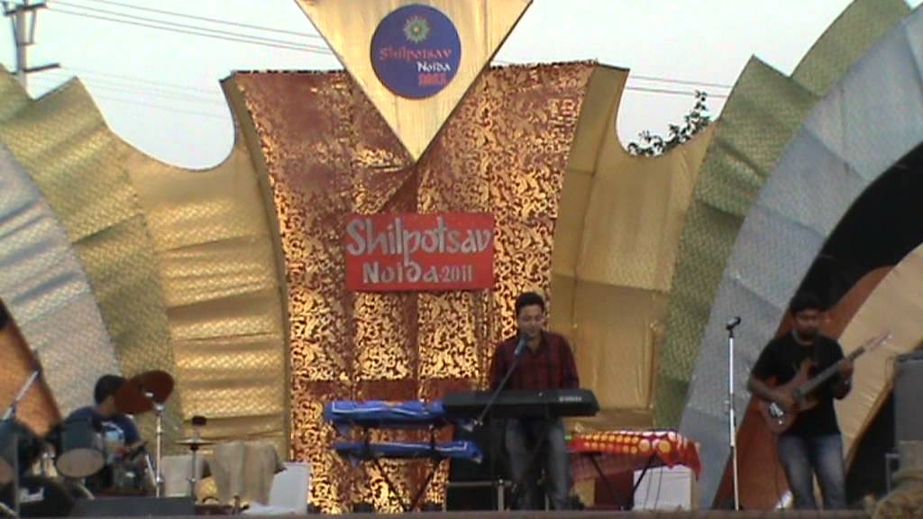 Bulla Ki Jaana by Kalakriti in Noida Stadium in Shilpotsav 2011
