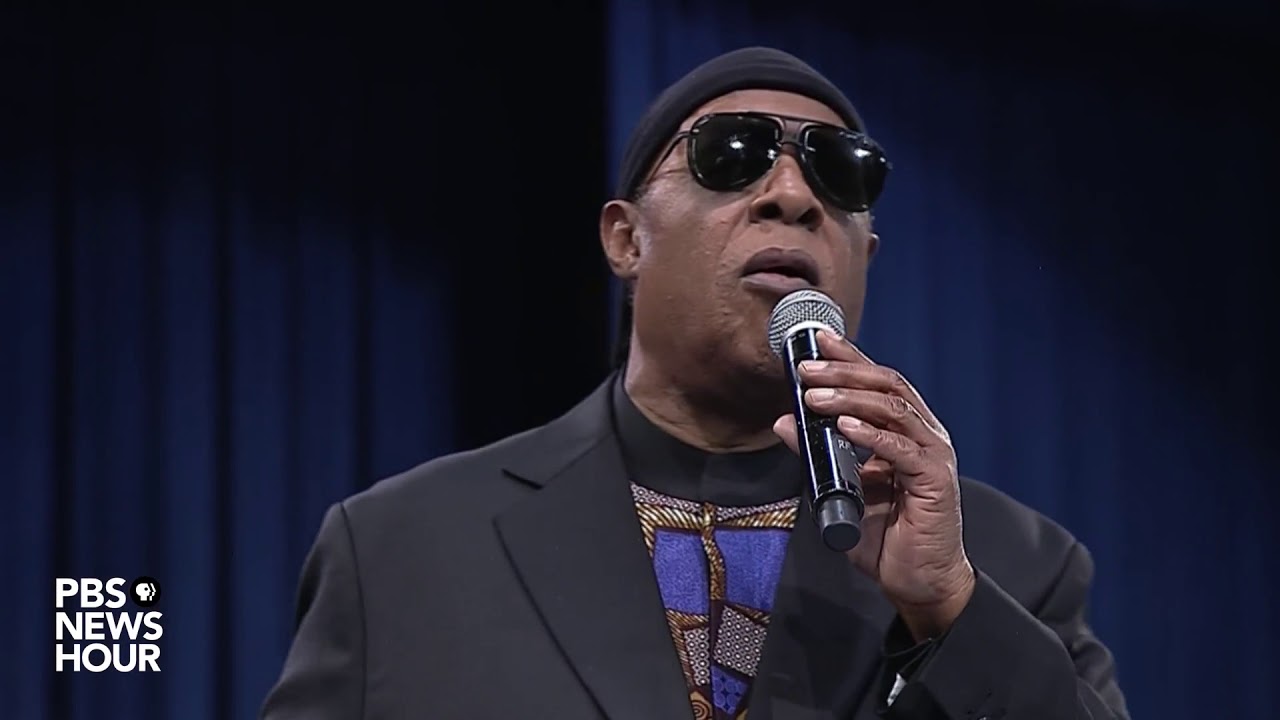 Stevie Wonder Y Ariana Grande Homenajean A Aretha Franklin En Su Funeral