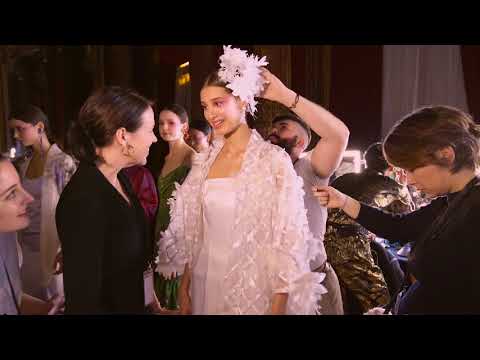 YUMI KATSURA backstage from Show Couture SS18