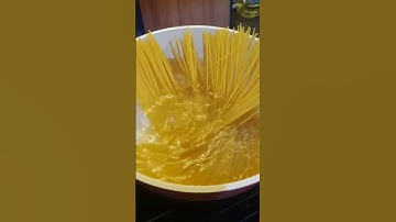 Thumbnail of Cara Rebus Pasta Cukup 10 Menit Jgn Tambah Minyak Guys👌🍜#pasta #sphagetti  #tips #foodies #shorts