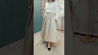 Gonna midi ampia con pieghe strutturate