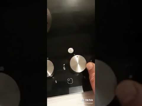 Плитка KUPPERSBERG проснулись в 6 утра кипит нагрелась стеклянная поверхность.