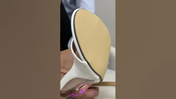ASMR Sliding My High Heels On My Soles 