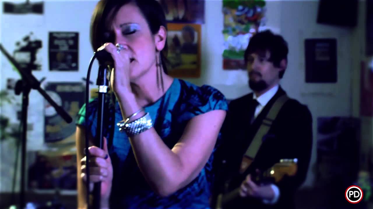 girls like you Rich Girls - Soft Disease (Live on PressureDrop.tv)