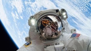 NASA chaplain’s son inherits Bibles that went to moon
