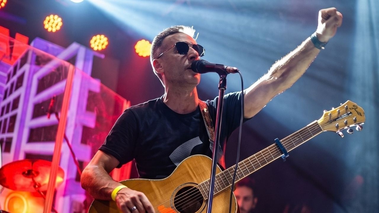 Lisandro Ibarrolaza en Punto de Encuentro: música en vivo, composición y shows en La Plata y CABA