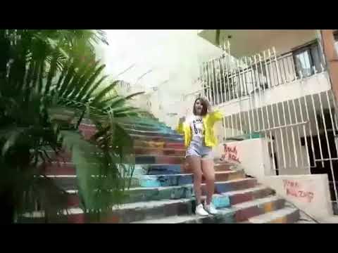 قالولي أنحني قليلآ الرصاصة في طريقها اليكي قلت أخترتني لأنني لا أعرف لأنحناء 