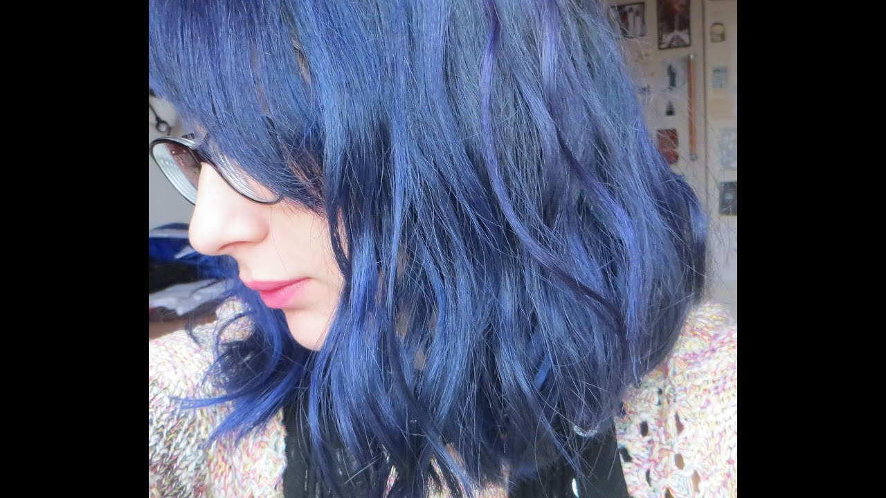 Crazy color silver su capelli scuri - Acconciature alla ...