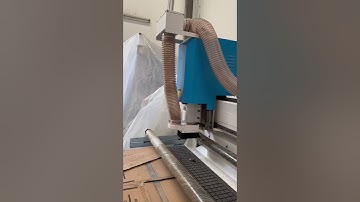 Cận cảnh máy cắt cnc 1 đầu 1325 Suba cnc 0964089958 gia công ván gỗ nội thất