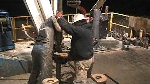 Oilfield Bloopers.... Hand Can't Stab Pipe