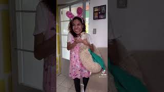 Sisi y Fefi: El primer trabajo de Sisi
