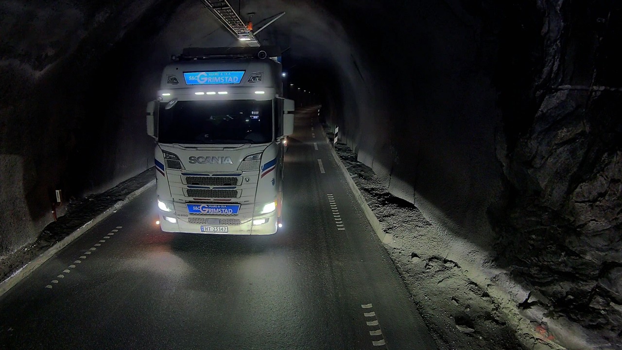Непредсказуемый туннель Норвегии! Дорожная обстановка среди зимы!