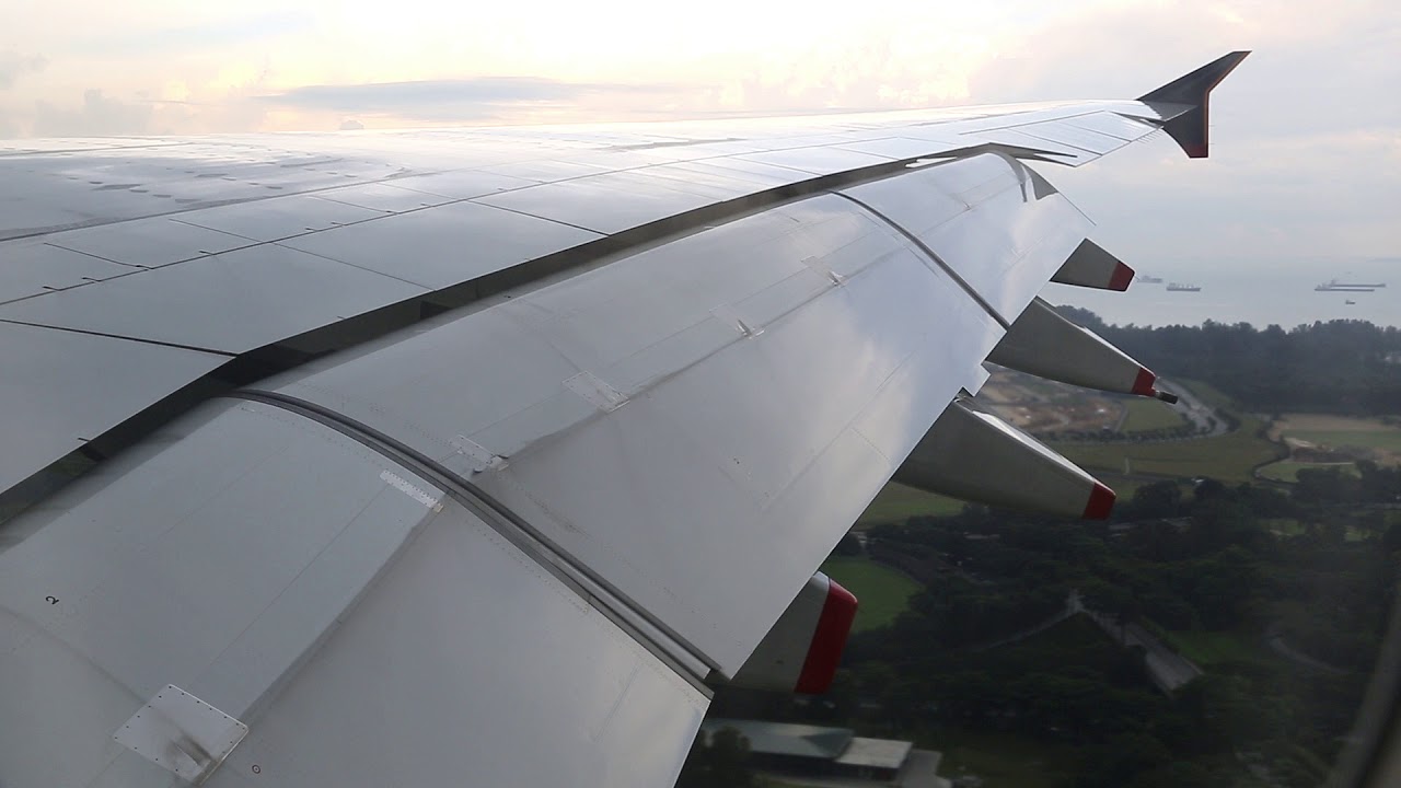 Singapore Airlines Airbus A380 Landing - Singapore (SQ 232)