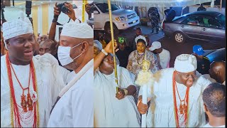 See What Happened At Ooni Of Ife' Grand Entrance To His Award Night At His Millionaire Resort In Ife