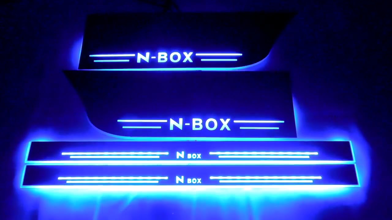 N-BOX JF系 新型 LED スカッフプレート 白 NBOX 流れる シーケンシャル JF3 JF4 ブルー 左右4点セット 日本語説明書付き  有り 出色