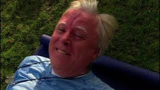 Francis does yoga! | Francis Brennan's Grand Indian Tour | RTÉ One
