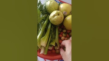 Nước ép cần tây táo ôi #food #juice