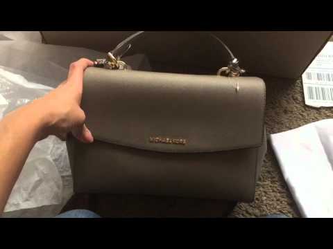 UNBOXING: Michael Kors Extra Small Ava Crossbody…what fits? 