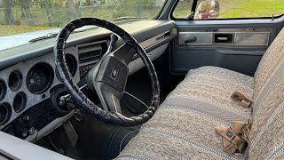 Squarebody budget interior complete.