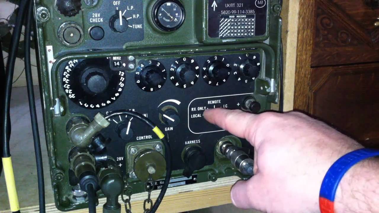 The Clansman VRC-321 Military Radio run through HD - M0VST pic photo