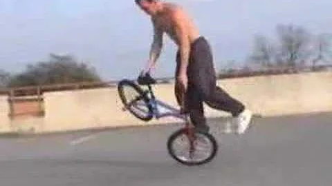 David Weathersby BMX tricks
