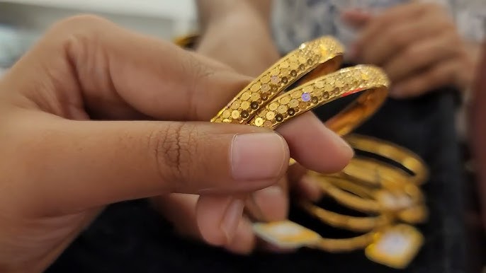 Yigitlar veb-kamerada jim turishadi YouTubeda Ekaterina porno filmini tomosha qiling