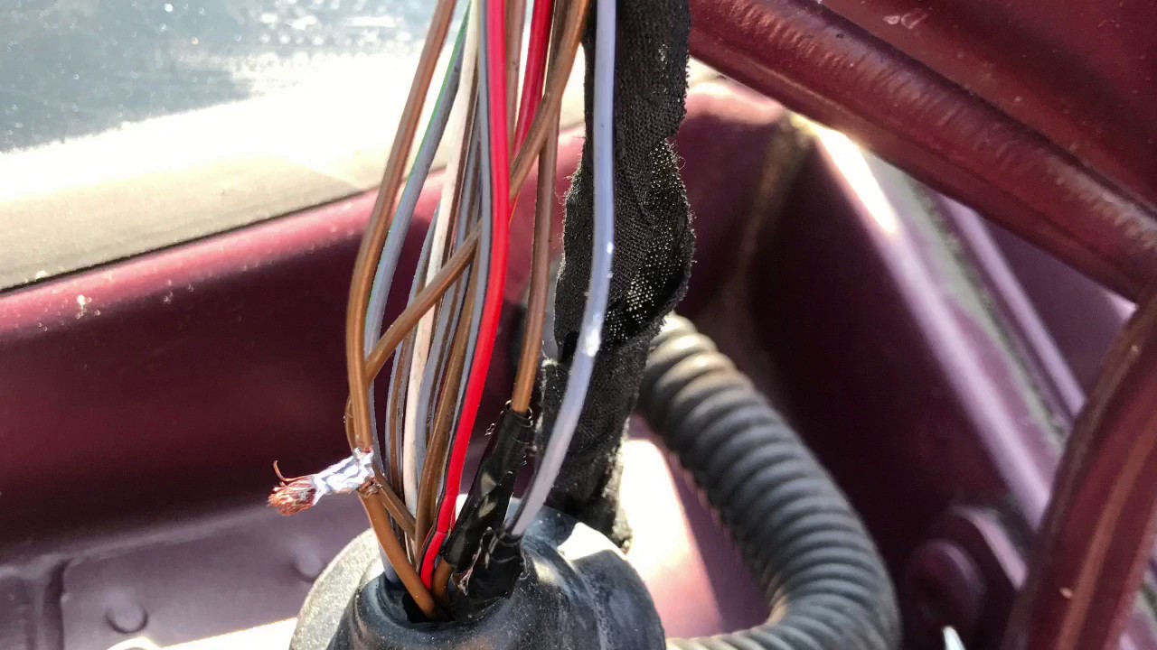 Fixing an E39 boot lid button YouTube