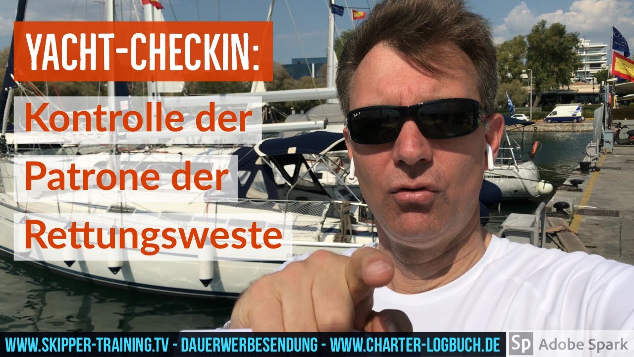 ⁣Kontrolle der Patrone in der Rettungsweste