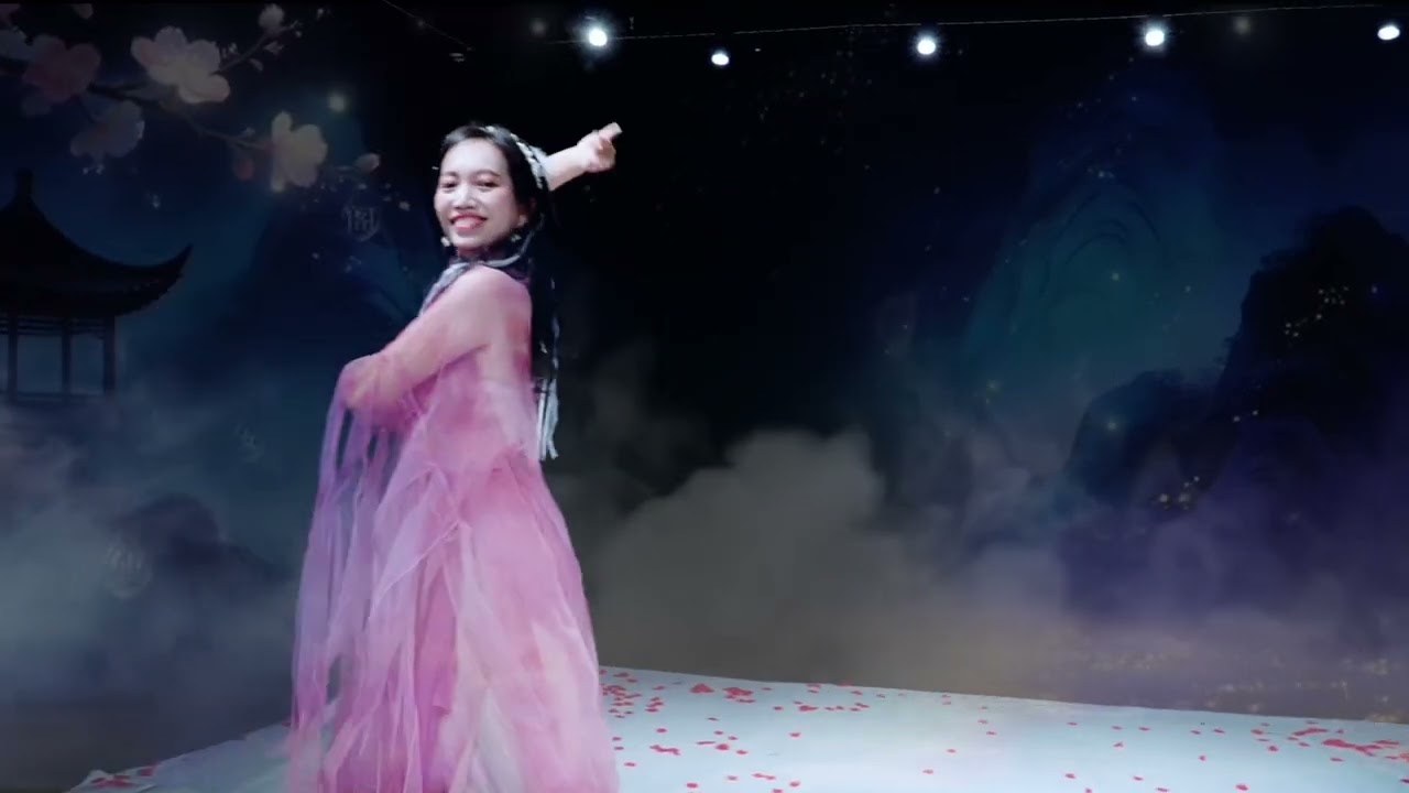 Thần thoại - Múa cổ trang