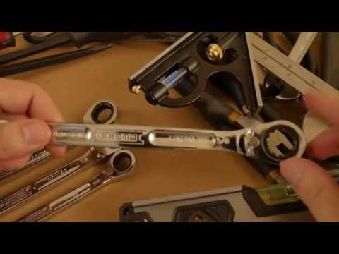 Video: Ratchet Wrench Set: Ring Ratchet Wrenches And Crosscut Wrenches With Joint In Case