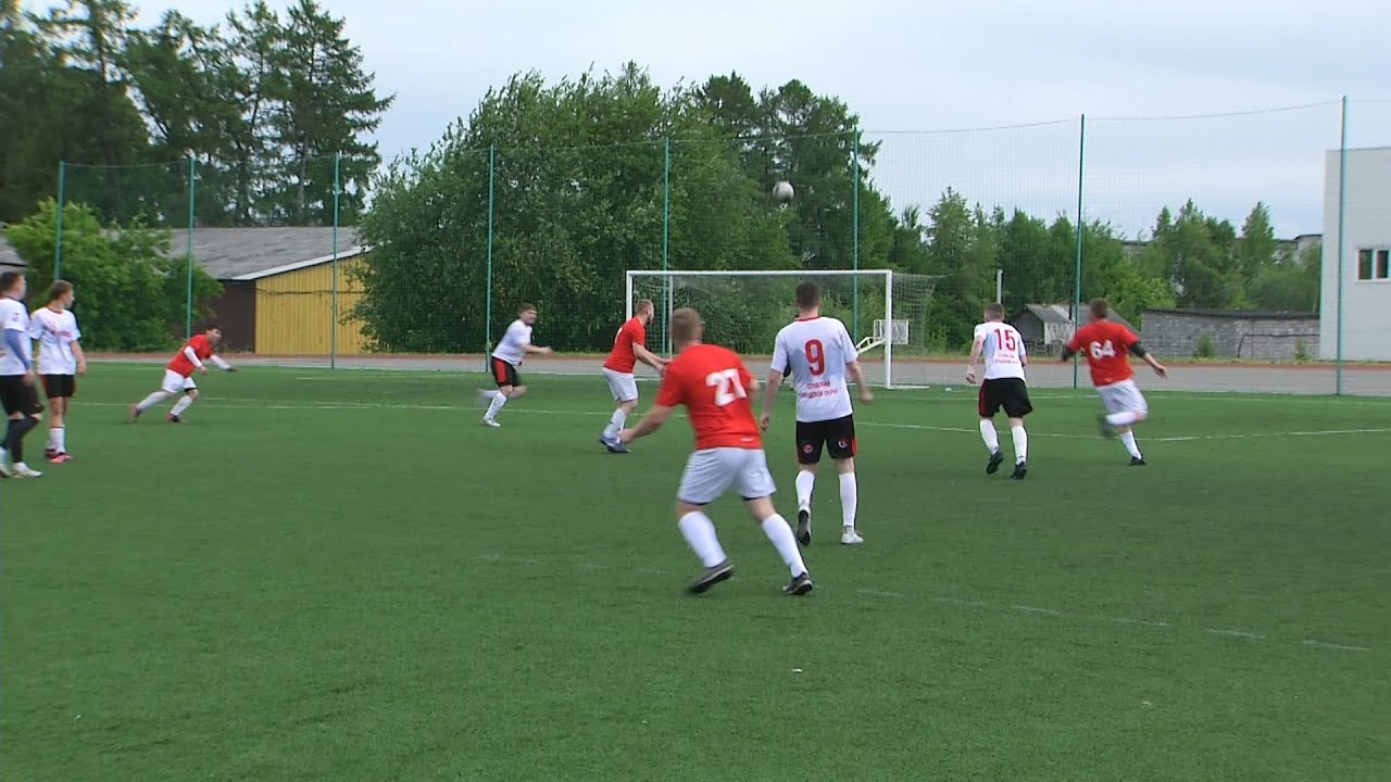 В Серове стартовало первенство Северного округа по футболу | Серовское ...
