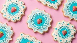 Strawberry and Lace Cookies! Collab with HANIELA'S