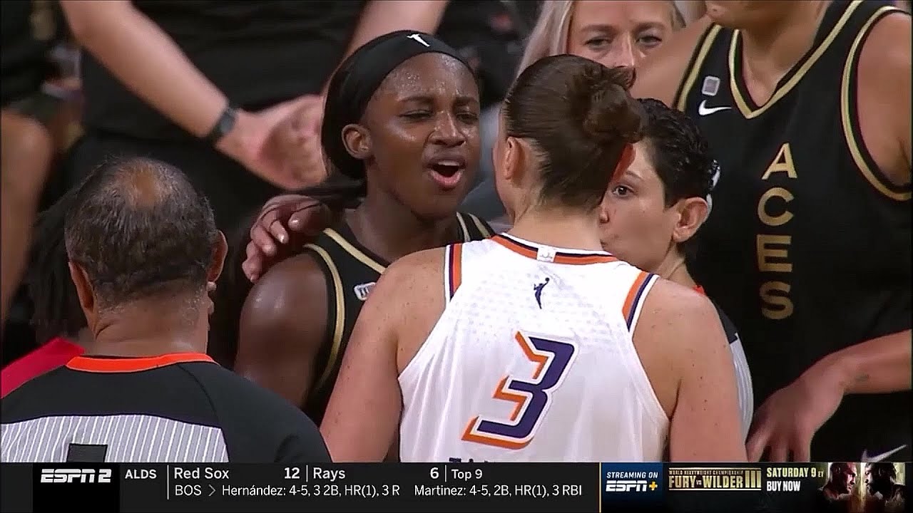 Jackie Young Picked A Fight With Taurasi Then DT Scored 14pts In The 4th To Reach 2021 WNBA Finals