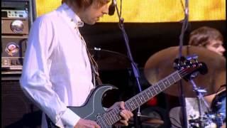 Video thumbnail of "Oasis - Who Feels Love? (live in Wembley 2000)"