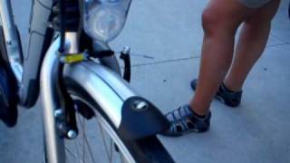 Test su strada della bicicletta Giant Elettrica (Electric bike)