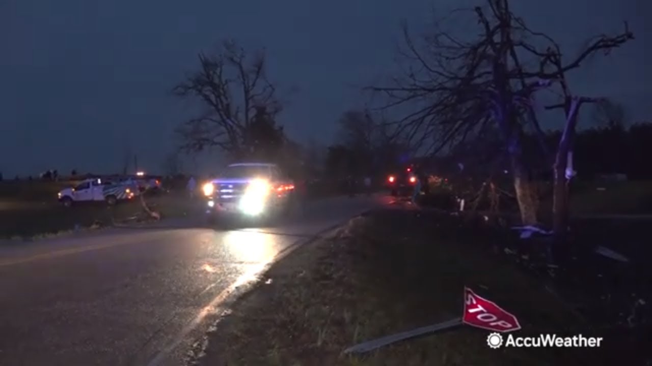 Assessing the damage after tornado destroys neighborhood - YouTube