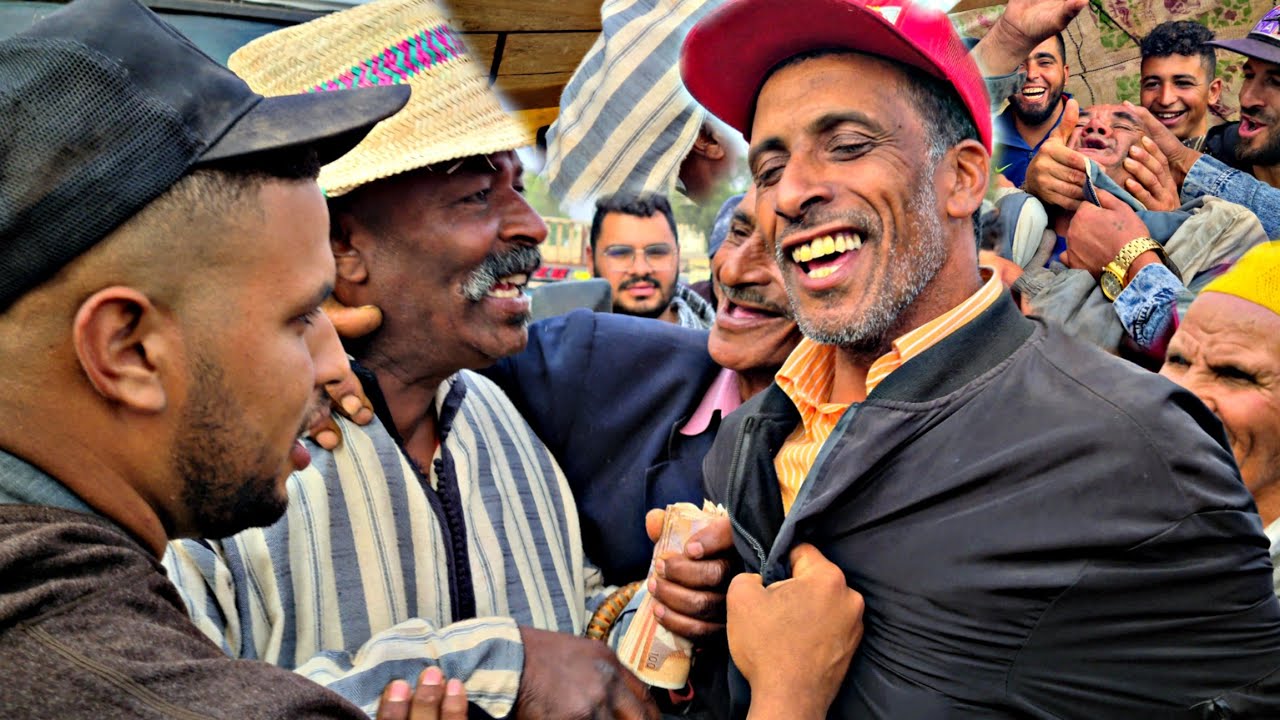 عملية البيع و الشراء مباشرة من سوق سطات. مع بدريس عندو عود دهم ملكي رأس سوق