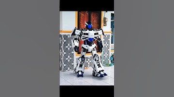 motorcycle turns into robot #automobile #transformation #robot #transformers #autobots #motorcycle