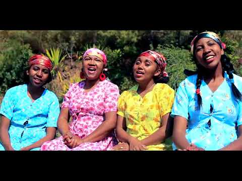 ANDRICHRISTIAN Aza Kivy By Bet S Project 2017 1