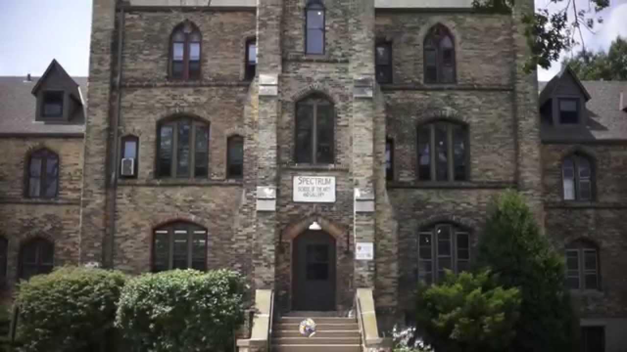 Racine's Art Scene Part 1 (Spectrum Art Gallery) - YouTube