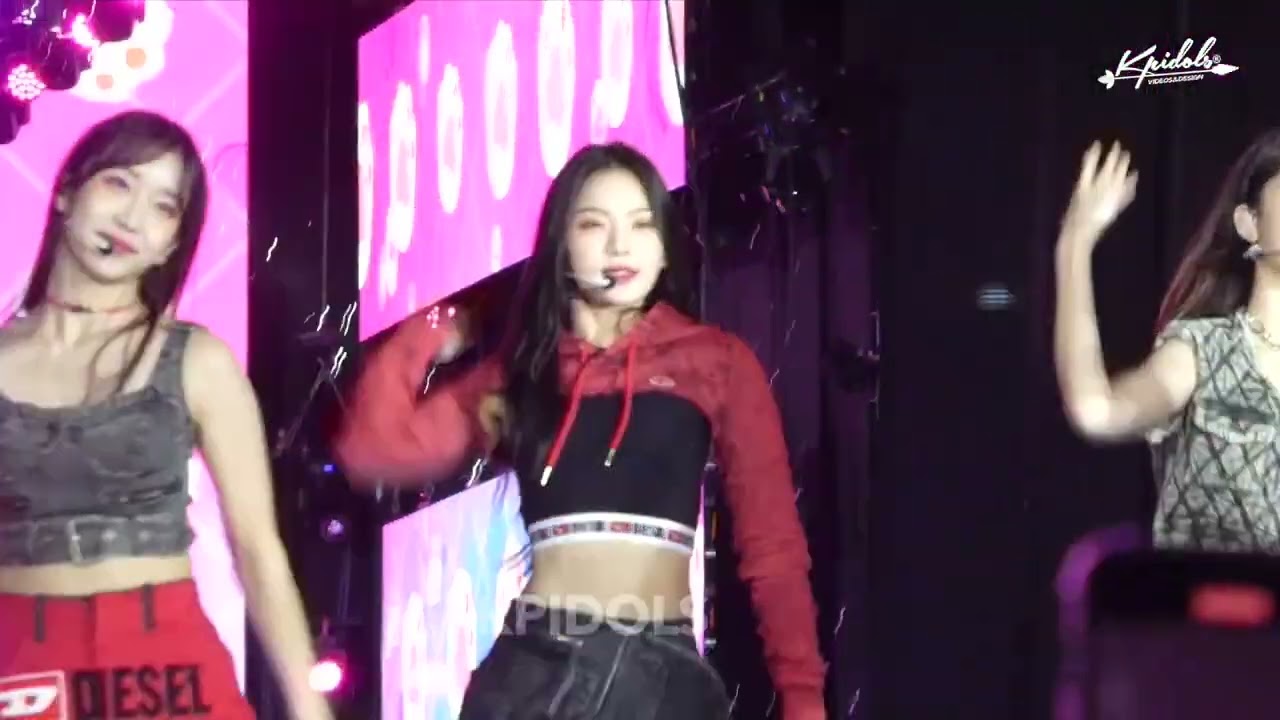 Stayc - ASAP (Music Bank in Chile 2022)