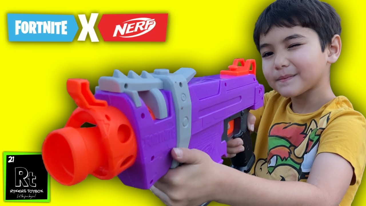 The Nerf Fortnite - SMG-E Blaster