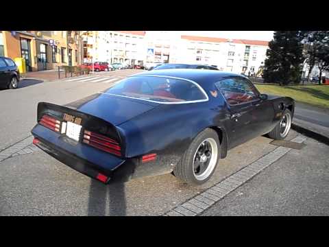 Pontiac Firebird trans-am Startup and loud sound !!