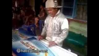 DJ Gebrak Meja (Remix Version)