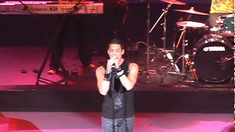 Justin Mortelliti band intro and 'Move Along' by The All-American Rejects with Kidz Bop Live