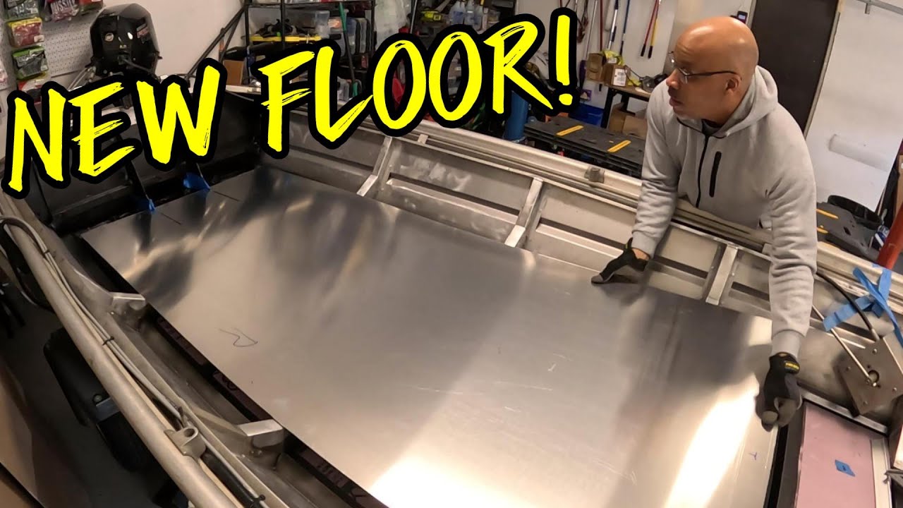 Установка пола лодки Fisher Boat Build