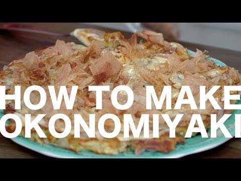 Video: Ano ang nangyayari sa okonomiyaki?