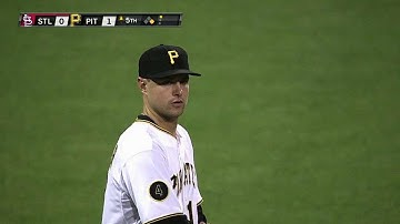 STL@PIT: Mercer makes a nice jump-throw for the force