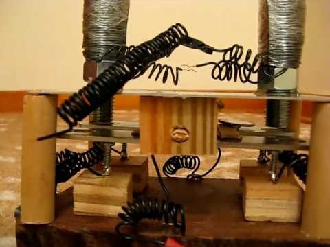 Homemade Train Signal Relay - YouTube